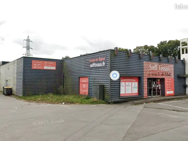 Local commercial 750 m² Gouesnou