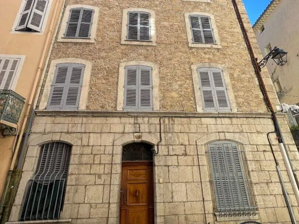 Immeuble de rapport 225 m²