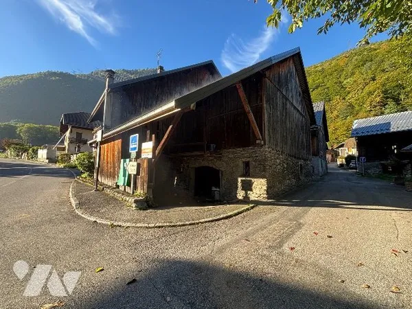 Maison 300 m²