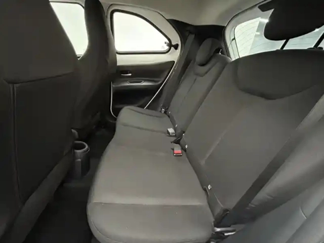 Toyota Aygo 1.0 vvt-i 72 dynamic — photo 13