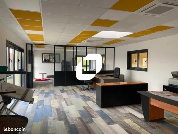 Bureaux 87 m²