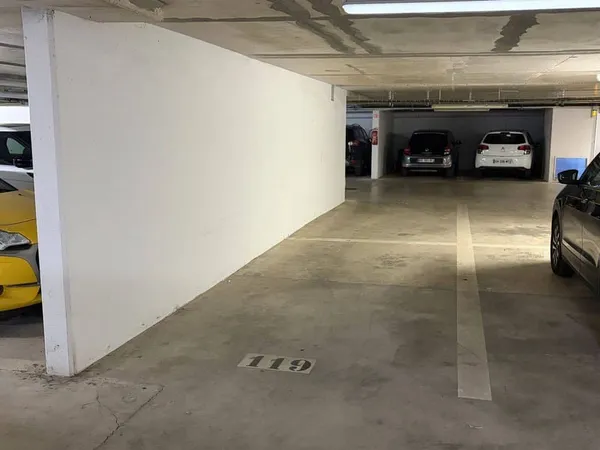 Parking 13 m²
