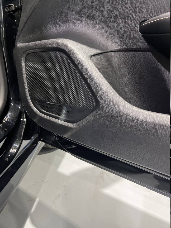 Peugeot 208 — photo 72