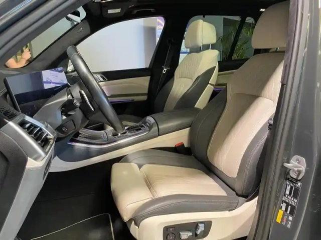 Bmw X5 xdrive50e 489ch m sport — photo 12