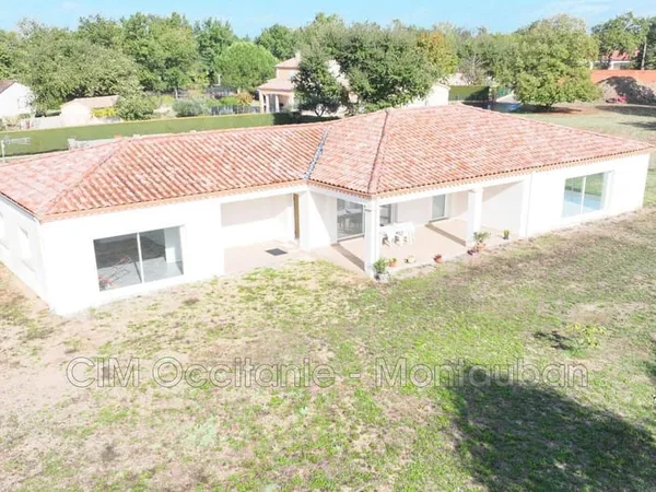 Maison de plain-pied 6 pièces 200 m²