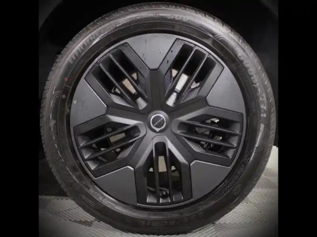 Volvo Ex30 cross country twin performance 428ch ultra — photo 6