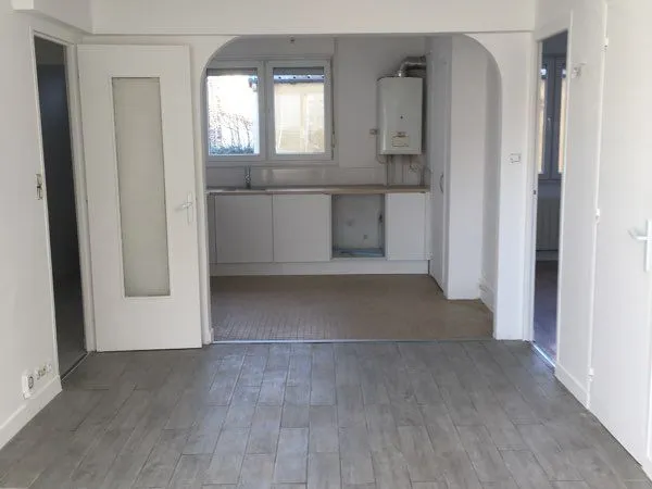 Loue appartement T3 de 53 m2