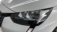 Peugeot 208 1.2 PureTech 100ch S&S Active Pack EAT8 — photo 17