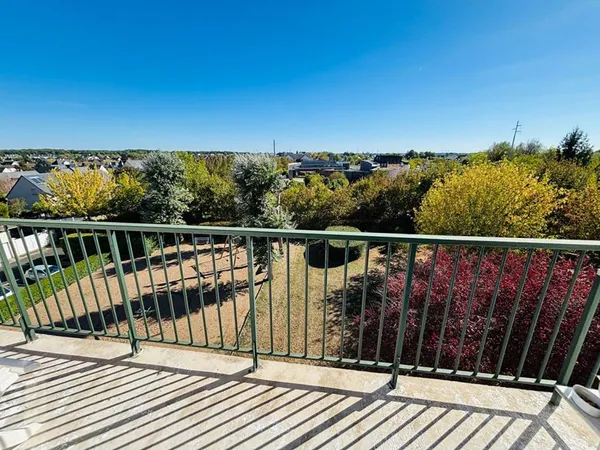 Vends t4 - 77.22 m² - Chambray Les Tours 37170