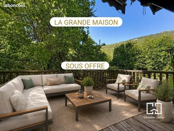 Maison 9 pièces 200 m²