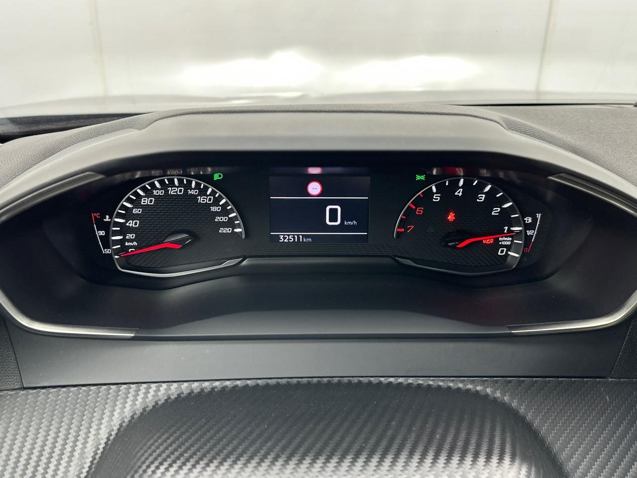 Peugeot 2008 puretech 100 s&s bvm6 style — photo 21