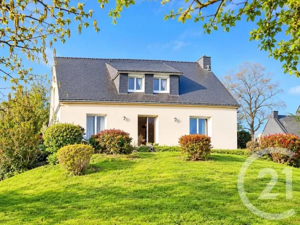 Vends maison - 140.78 m² - 6 pièces, 5 chambres - St Ave 56890