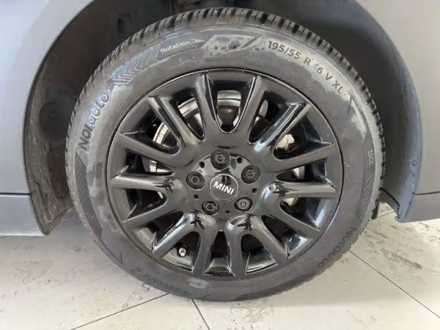 Mini Mini hatch 3 portes cooper 136 ch dkg7 — photo 13