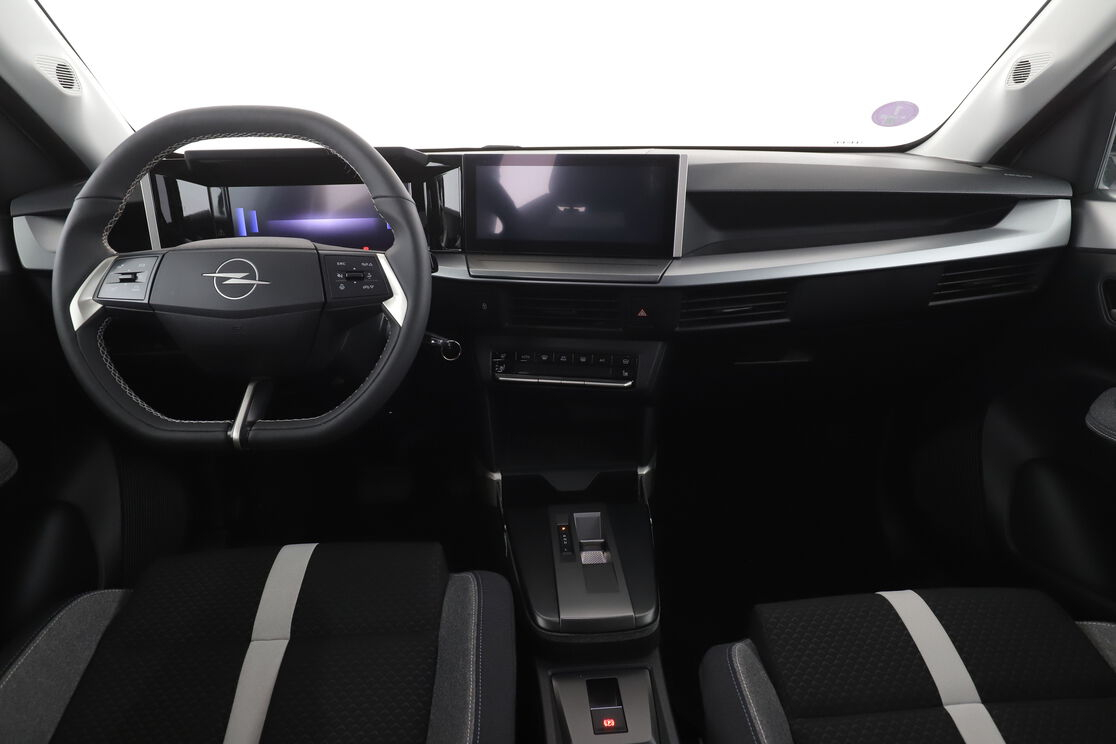 Opel Frontera 1.2 Turbo Hybrid GS e-DCT6 — photo 11