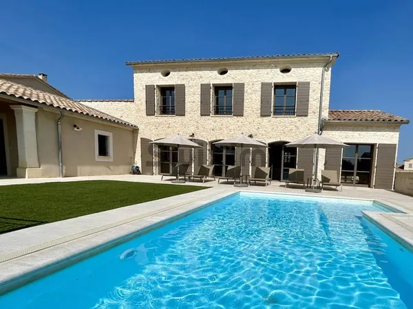Villa 6 pièces 161 m²