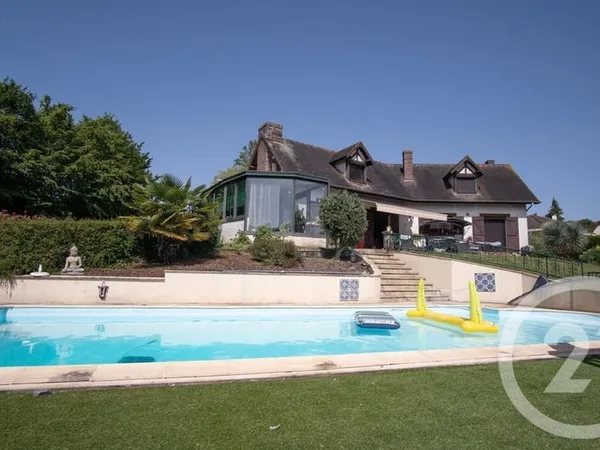 Maison 6 pièces 195 m²