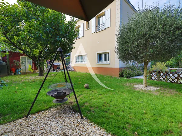 Maison Montesson - 7 pièce(s) - 140 m2