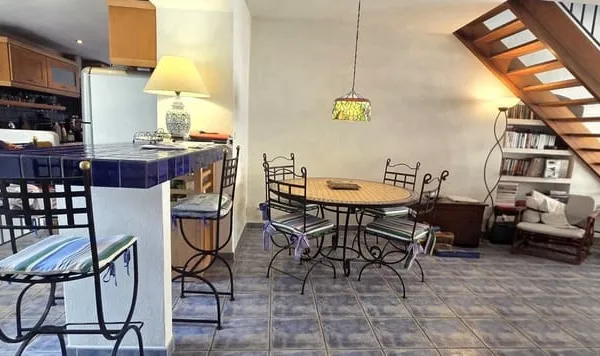 Maison de village 142m² avec un local commercial
