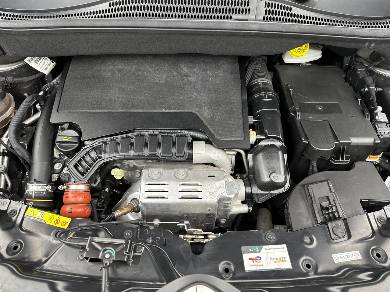 Citroën C3 Aircross puretech 130 s&s eat6 max — photo 13
