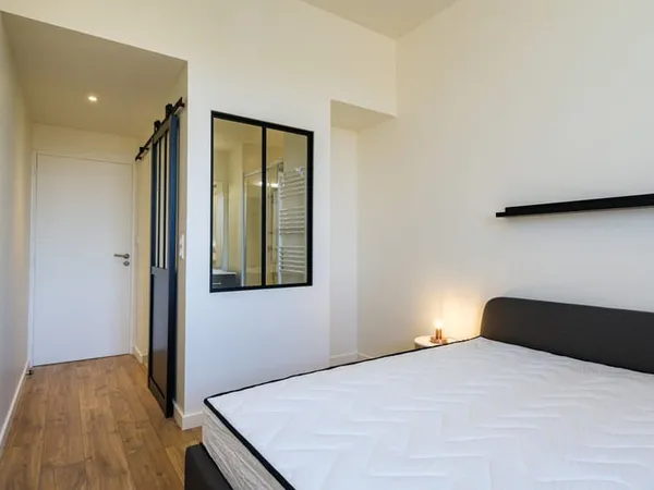 CHAMBRE EN CO-LIVING ENTRE VICTOIRE ET ST GENES