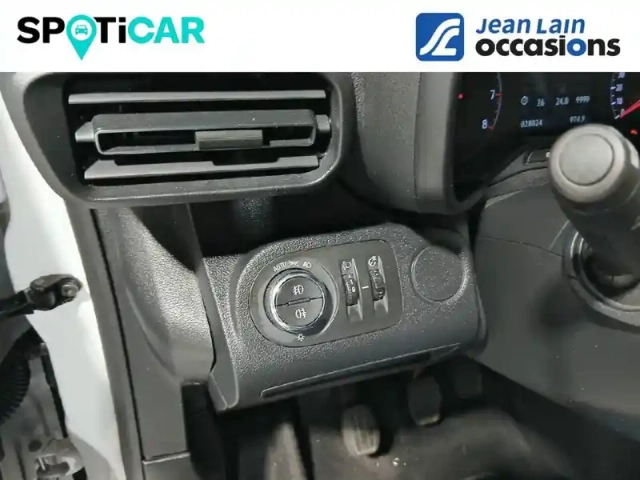 Opel Combo cargo m 600 kg puretech 110 s&amp;s bvm6 — photo 21