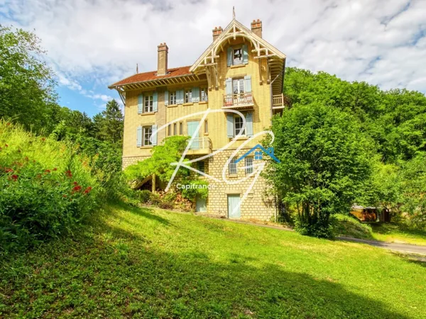 MAISON DE PRESTIGE SUR LES HAUTEURS DE NANCY - Parc arboré, vue exceptionnelle, piscine et jacuzzi -