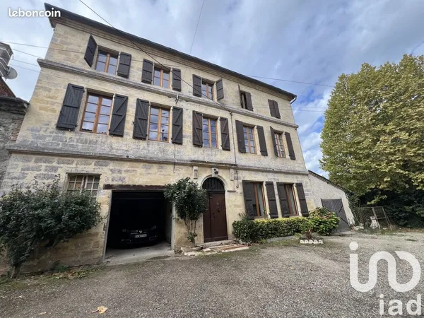 Maison 8 pièces 160 m²