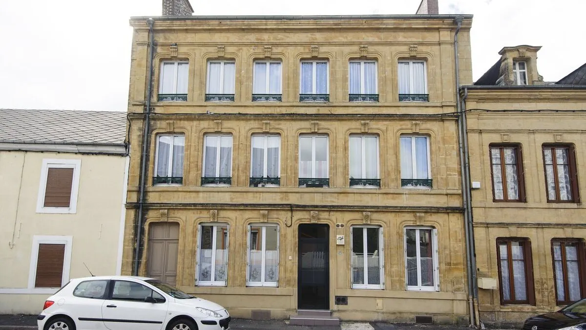 Photo 1