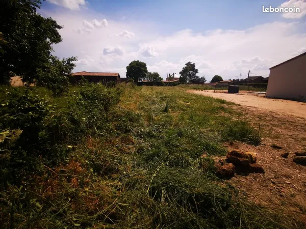 Terrain 970m2 pour maison
