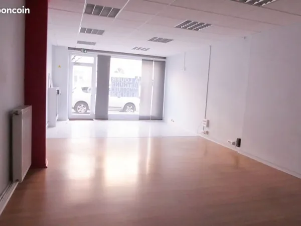 Local commercial 111 m² BETHUNE