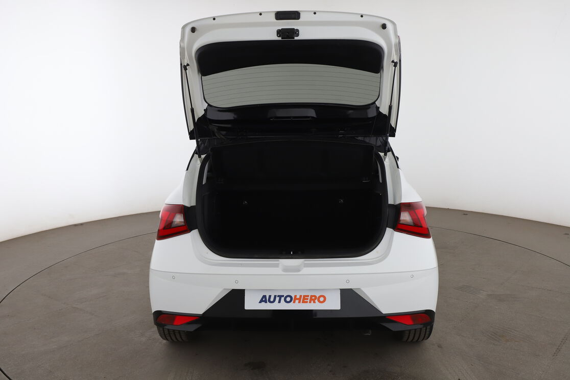Hyundai i20 1.0 T-GDi Hybrid 48V Executive DCT-7 — photo 15
