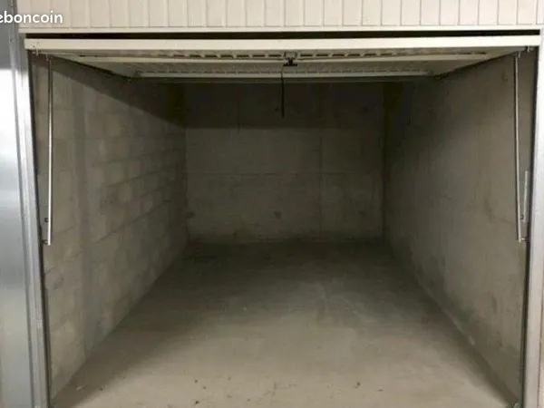 Garage Sécurisé (Plein Centre Annemasse)