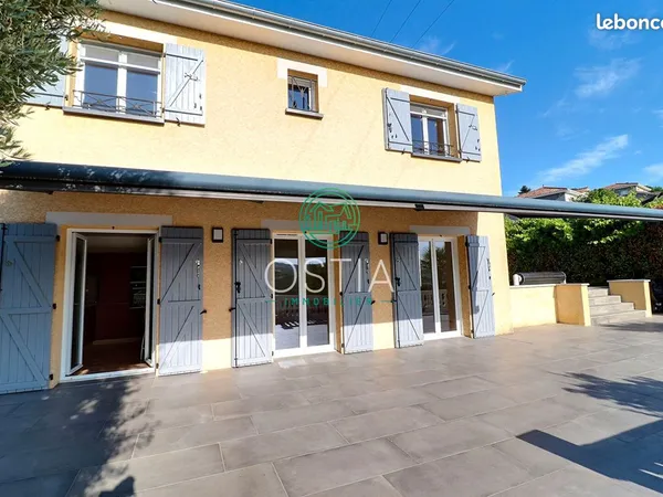 Villa 7 pièces 136 m²