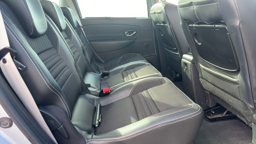 Renault Grand Scenic 1.6 dCi 130 - Bose Edition – 2015 – 131155 km – Diesel – Boîte Manuelle — photo 17