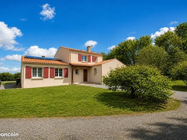 Maison 8 pièces 153 m²