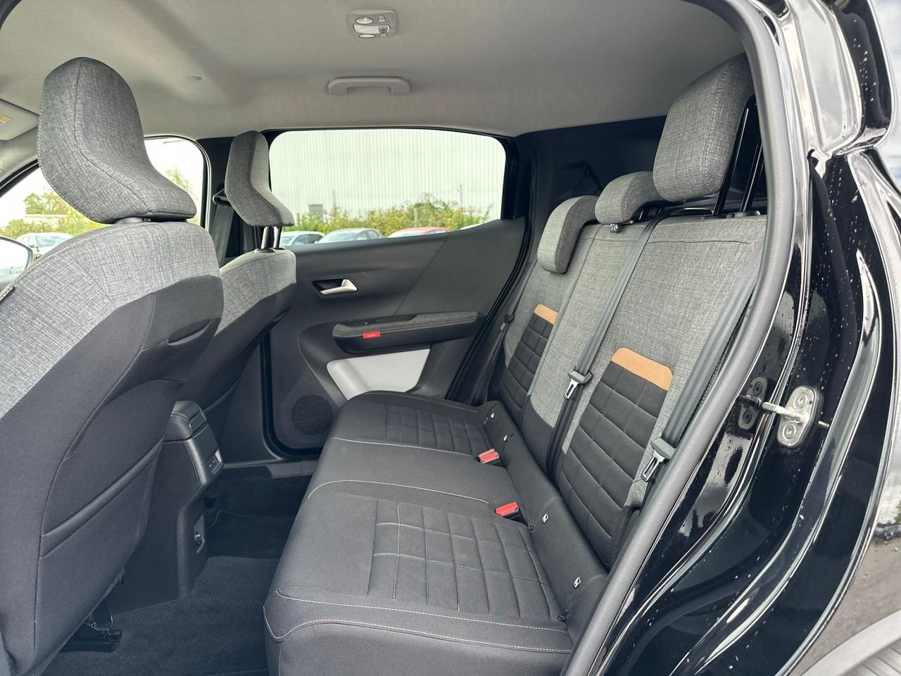 Citroën C3 Aircross hybride 145 ch aut plus — photo 11