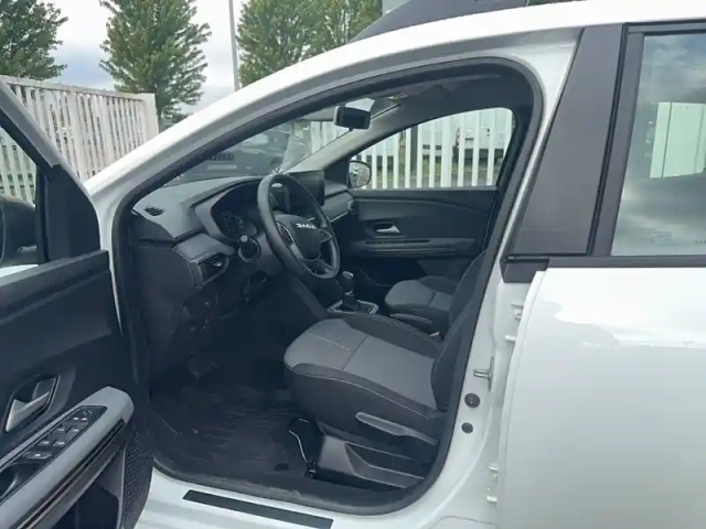 Dacia Sandero tce 90 cvt gsr2 — photo 6