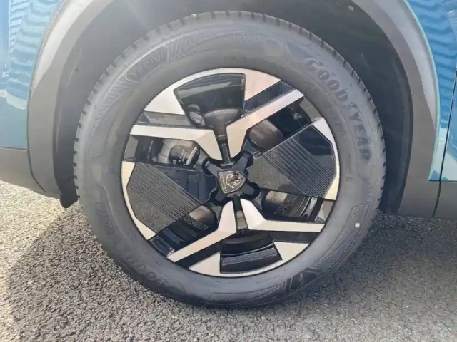 Peugeot 2008 electrique 54 kwh 156 ch — photo 13