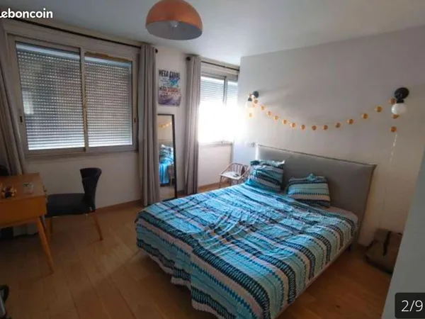 Grande chambre en sous-location août Paris 11e