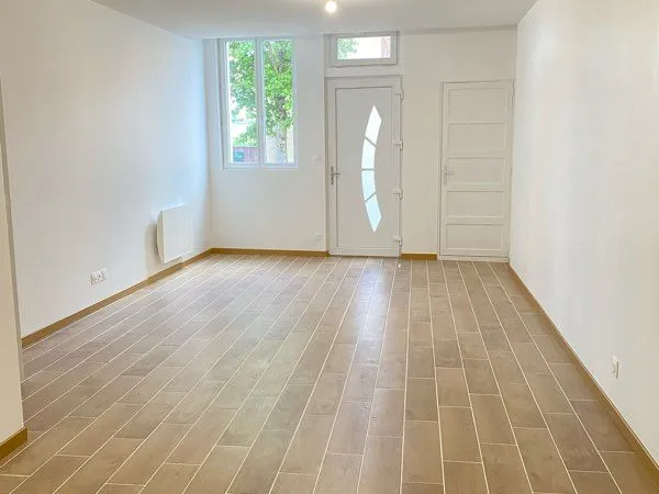 Apparemment 100m2