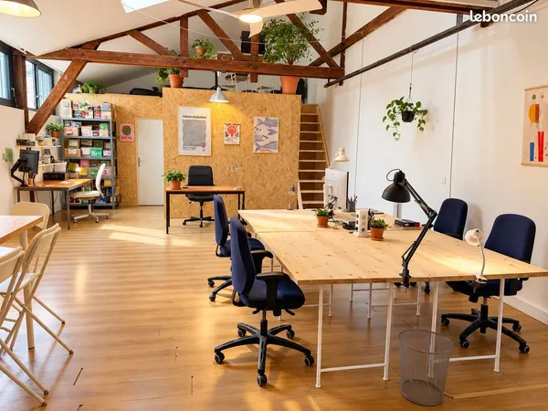 Bureau dédié dans atelier partagé - Montreuil Croix de Chavaux