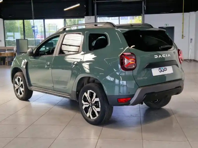 Dacia Duster 1.0 eco-g 100ch journey + 4x2 — photo 8