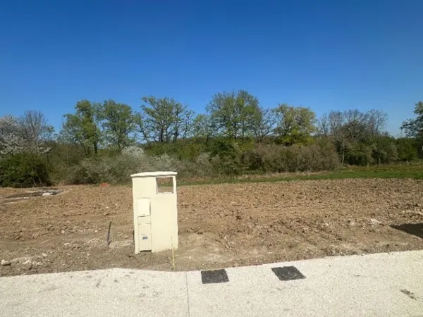 Terrain 465 m²