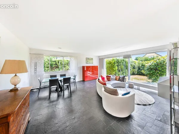 Maison 6 pièces 216 m²