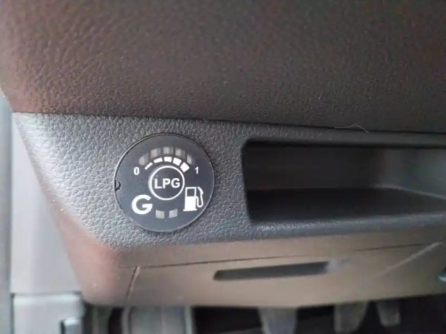Renault Clio eco-g 100 gsr2 — photo 122