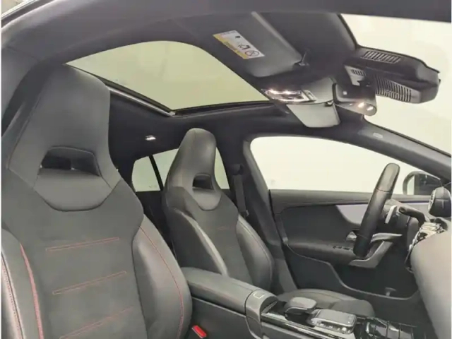 Mercedes Cla 180 d amg line sse sb/1 — photo 13