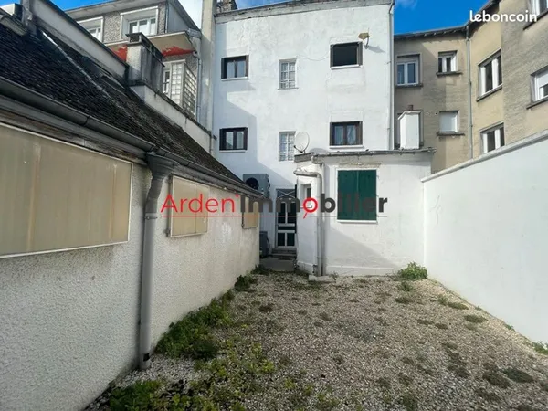 Immeuble de rapport 9 pièces 213 m²