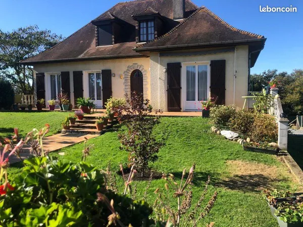 Maison Location Sévignacq 6p 200m² 950€