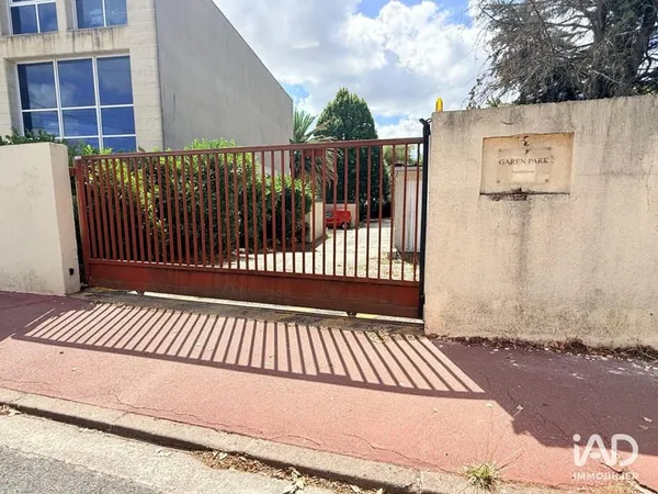 Parking 16 m²