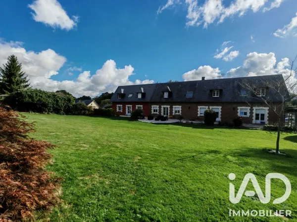 Maison 8 pièces 251 m²